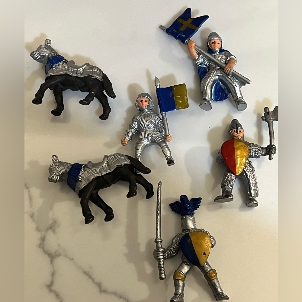 Safari Ltd Medieval Knight Hand Painted